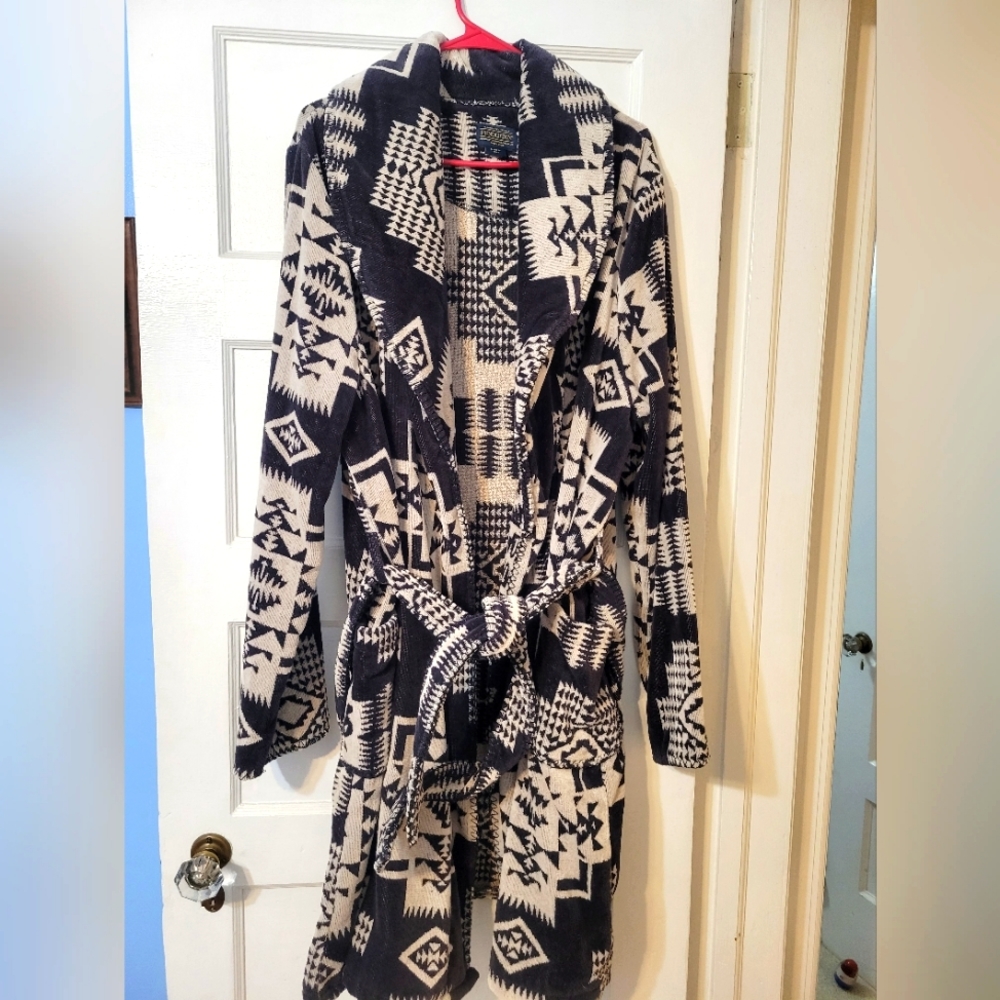 Pendleton house robe